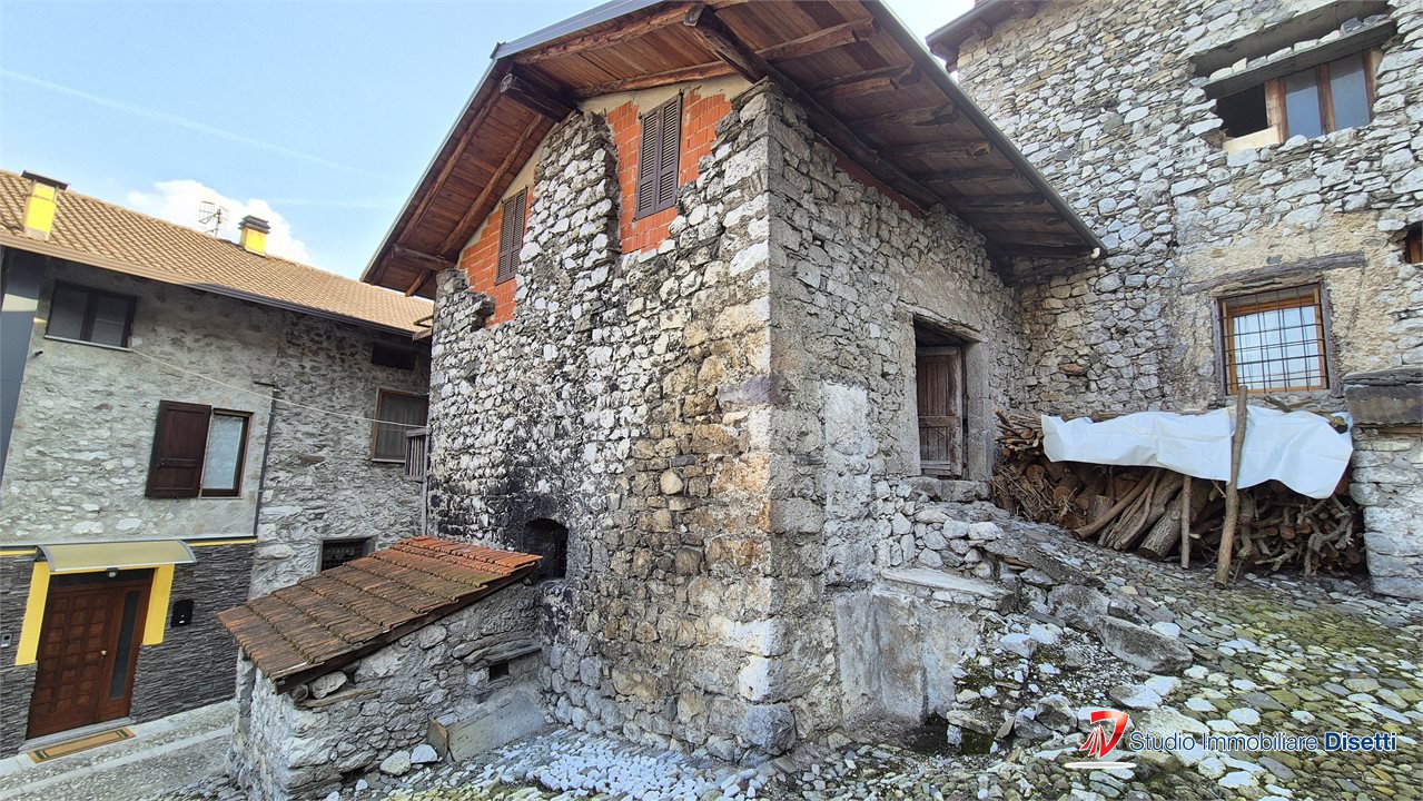 Rustico in Vendita