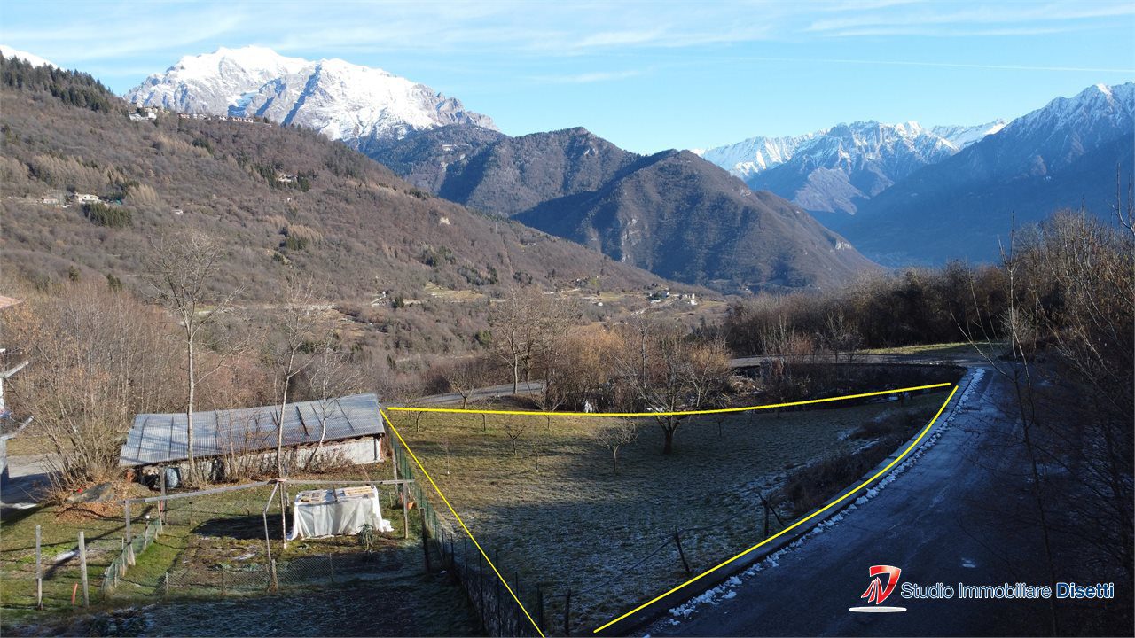 Terreno in Vendita