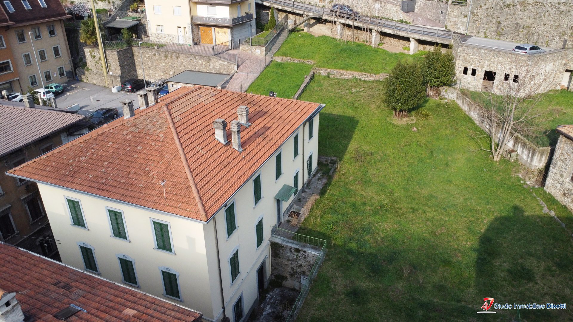 Villa in Vendita