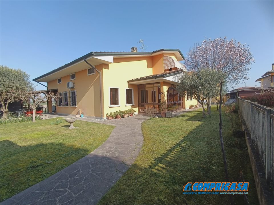 Villa in vendita a Montagnana - foto 1