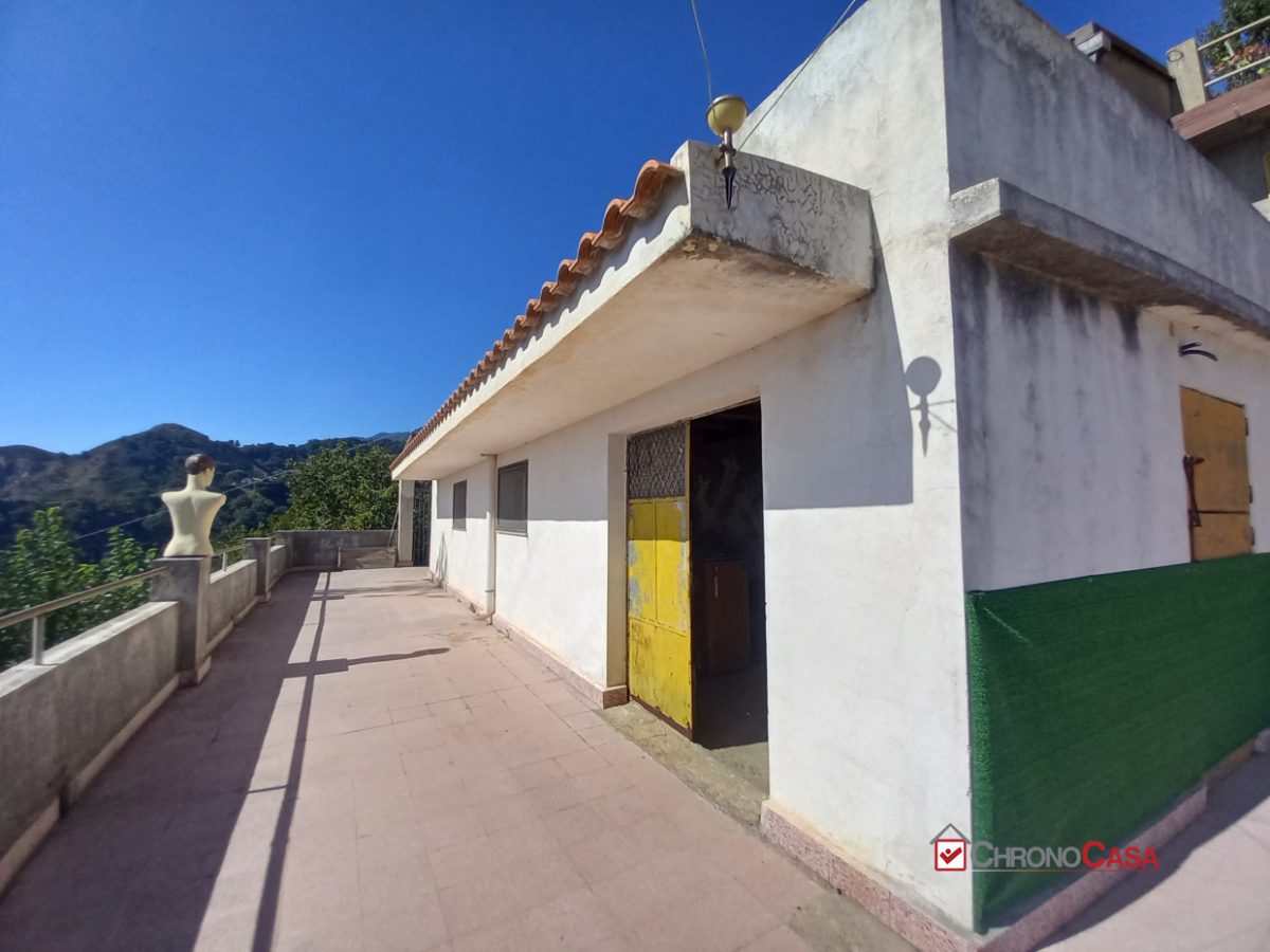 Villa in Vendita