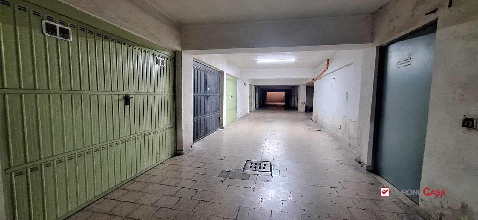 Garage in Vendita