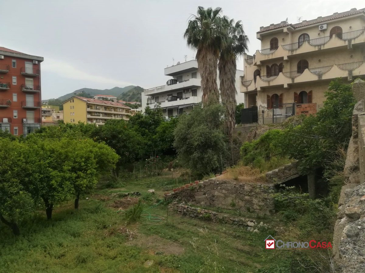 Terreno in Vendita