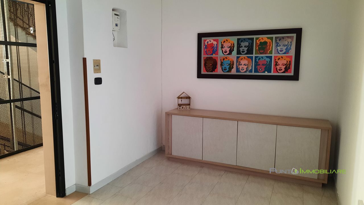 Quadrilocale in Affitto a Brindisi, 600&euro;, 120 m²