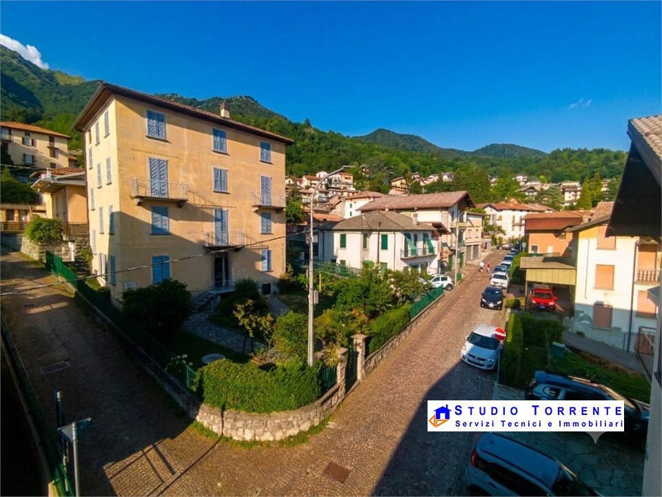 Appartamento in vendita a Esino Lario - foto 2