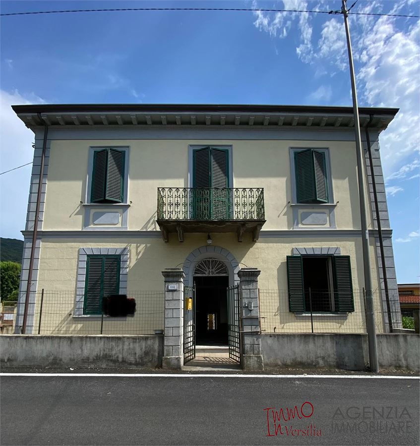 Villa a Massarosa