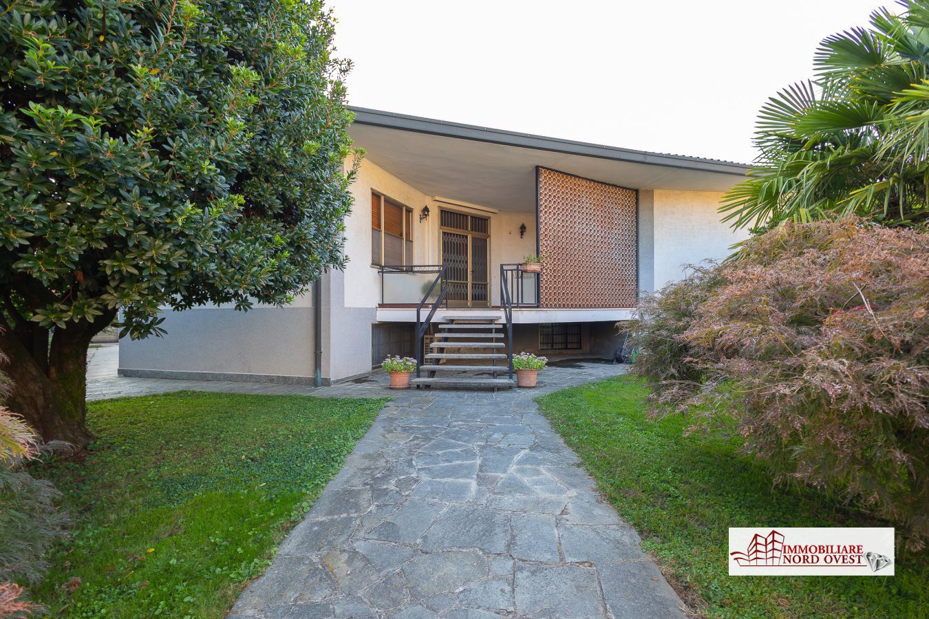 Villa in Vendita