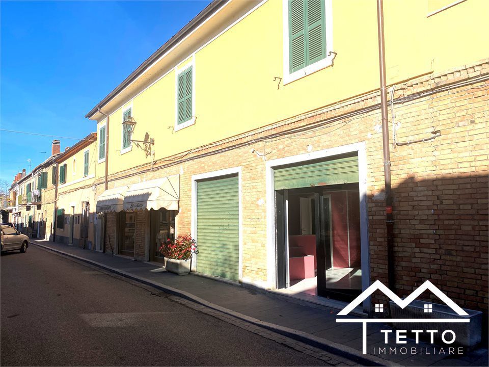 Negozio in Affitto