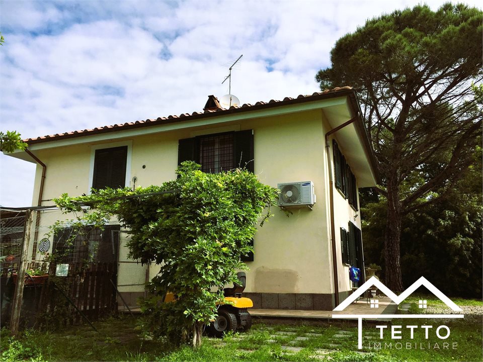 Villa in Vendita