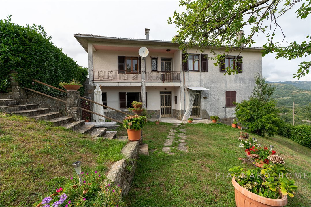 Casa Indipendente a Zeri
