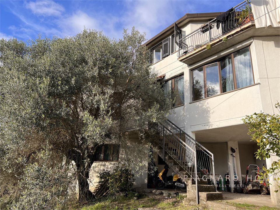 Villa in Vendita