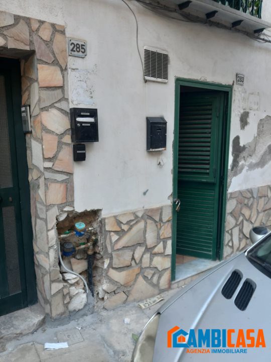 Trilocale in Vendita a Palermo, 25'000&euro;, 43 m²