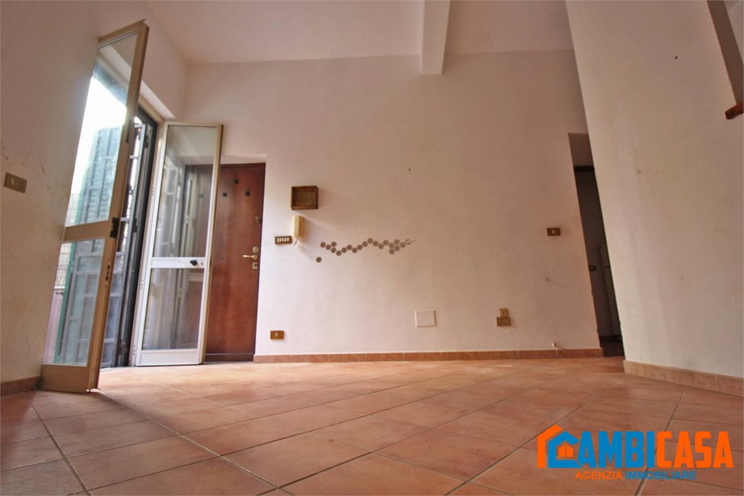 Trilocale in Vendita a Palermo, 45'000&euro;, 80 m²