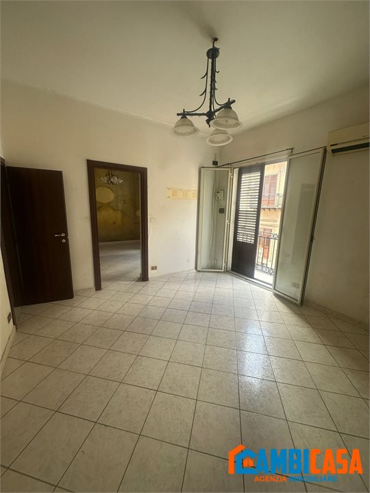 Bilocale in Vendita a Palermo, 71'000&euro;, 50 m²