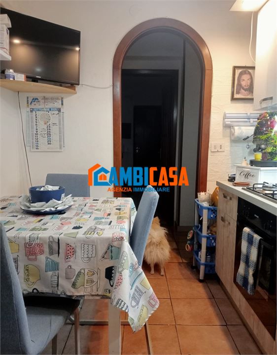 Trilocale in Vendita a Palermo, 35'000&euro;, 63 m²