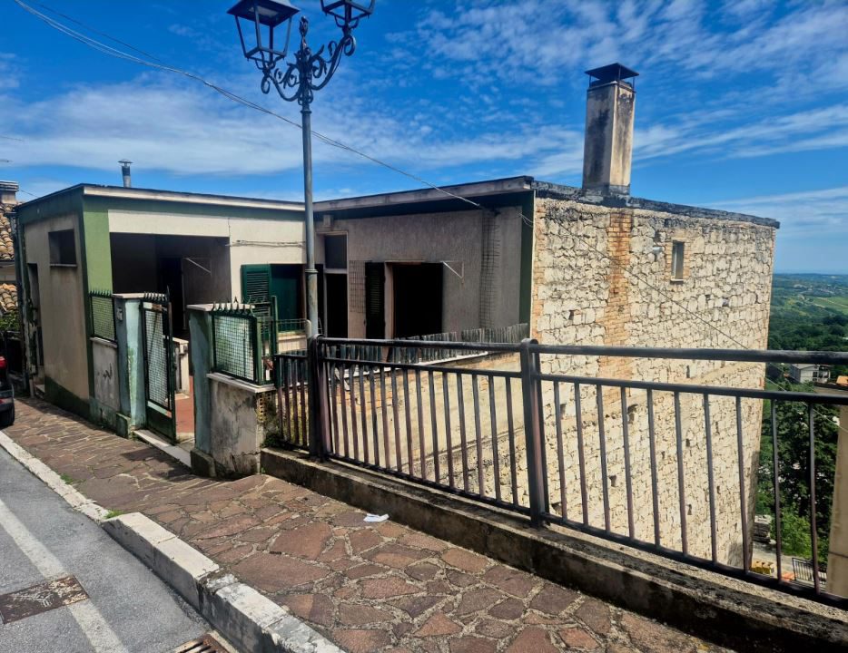 Villa in Vendita