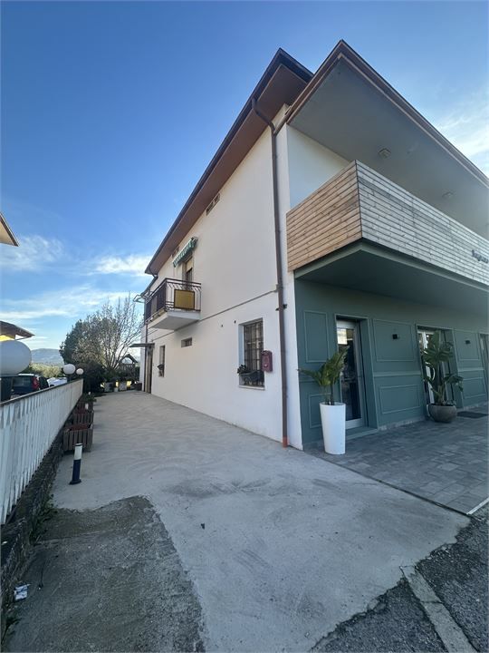 Negozio in Vendita