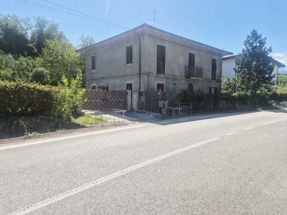 Villa in Vendita