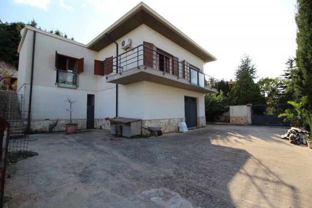 Villa in Vendita
