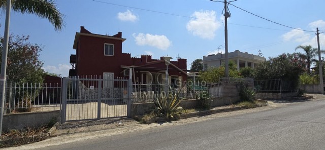 Villa in Vendita