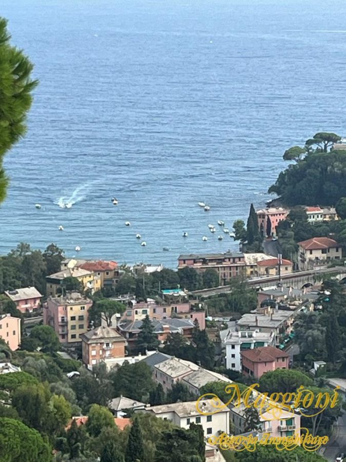 Trilocale in Vendita a Rapallo, 550'000&euro;, 90 m²