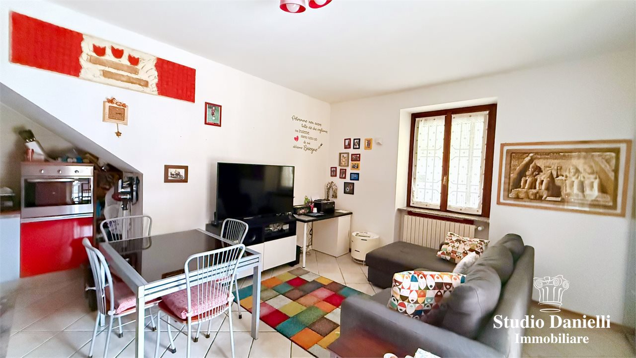 Trilocale in Vendita a Sovico, 148'000&euro;, 75 m²